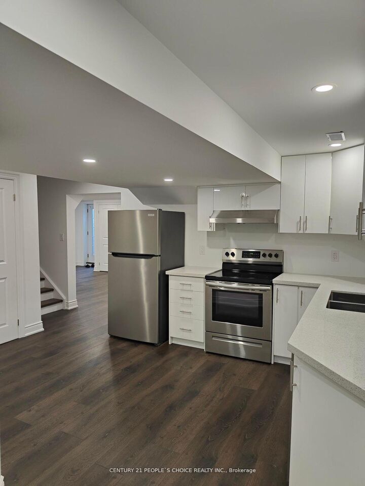 Property Photo:  8 Chiming Road  ON L6P 4E1 