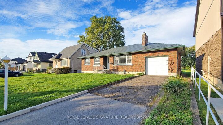 Property Photo:  127 Moffatt Street Bsmt  ON L2P 2L7 