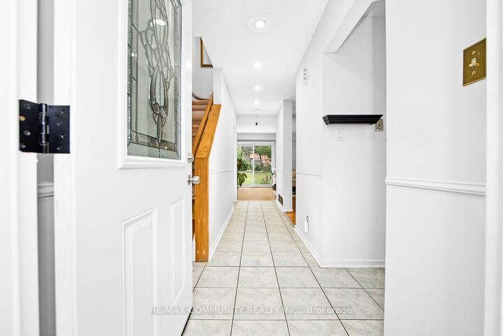 Property Photo:  30 Stanbridge Court  ON M1B 2S5 