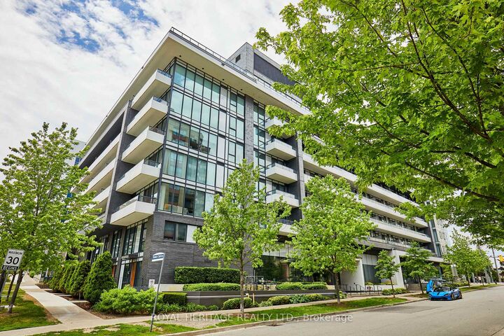 Property Photo:  18 Rean Drive 204  ON M2K 0C7 