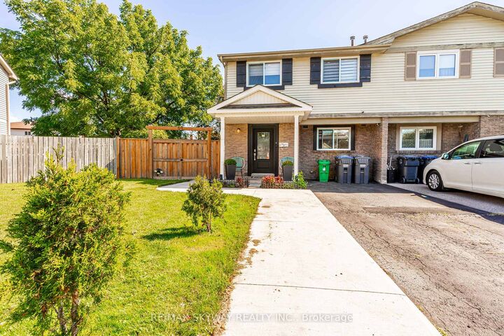 Property Photo:  52 Charters Road  ON L6V 2S5 