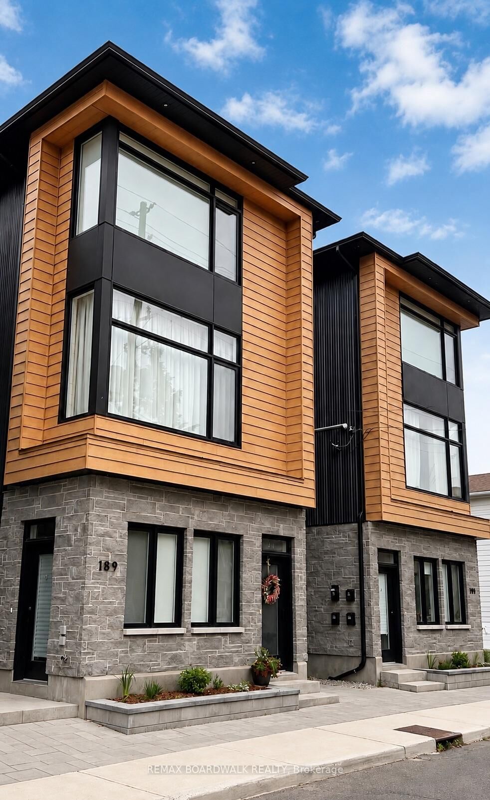 Property Photo:  191 Hinchey Avenue 2B  ON K1Y 1L6 