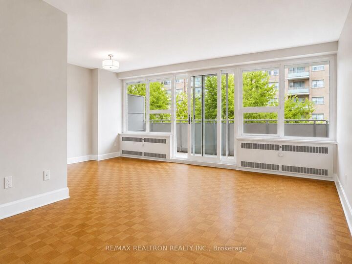 Property Photo:  10 Shallmar Boulevard 503  ON M5N 1J4 