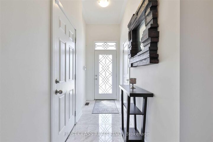 Property Photo:  3211 Mintwood Circle  ON L6H 0N9 