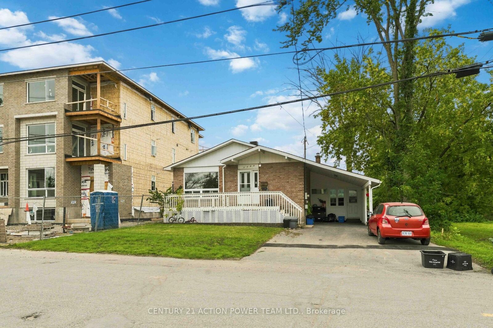 Property Photo:  1150 St Pierre Street B  ON K1C 1L5 