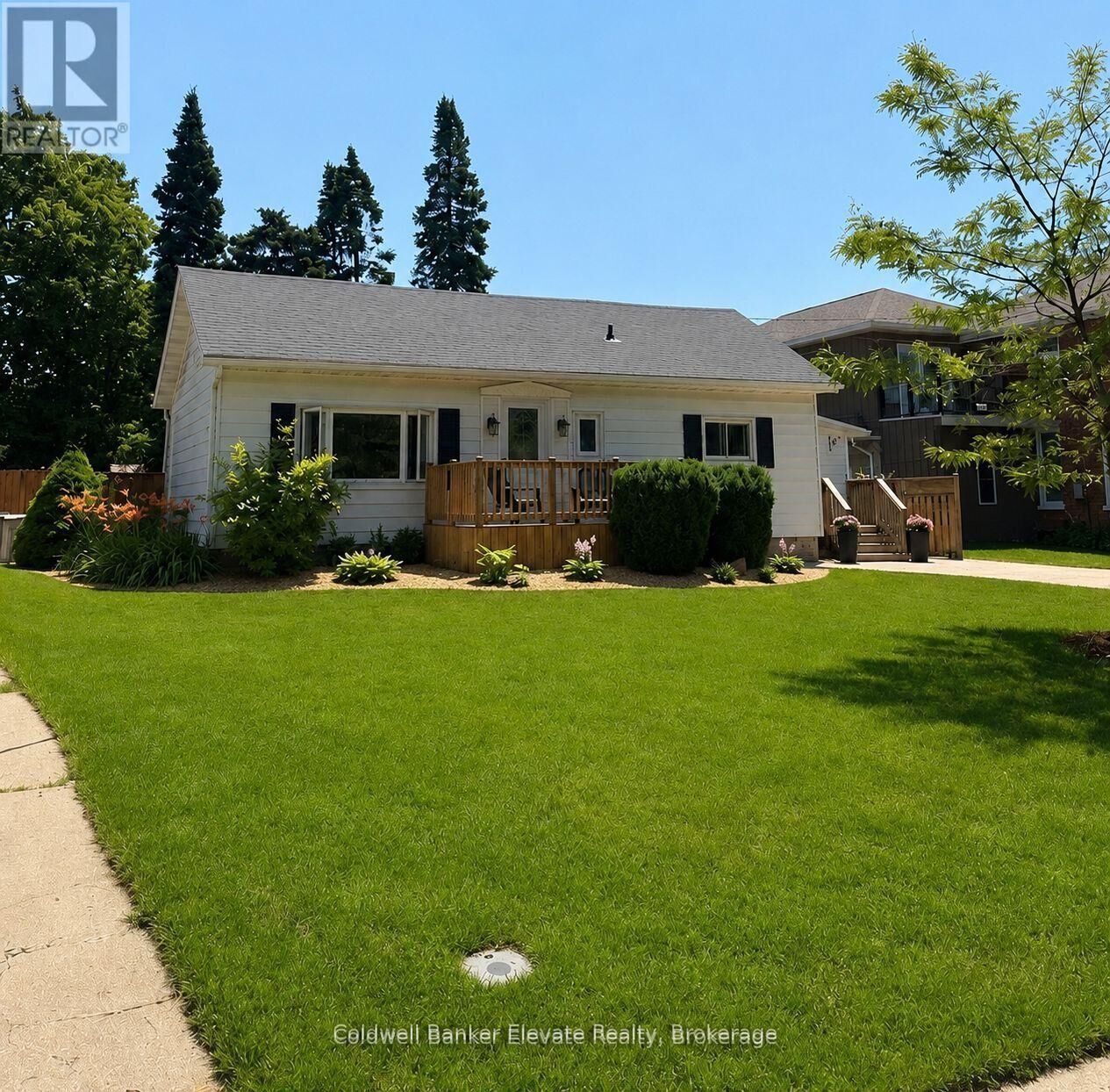 Property Photo:  1625 5th Avenue E  ON N4K 2S3 