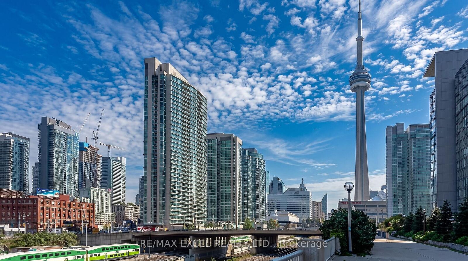 Property Photo:  397 Front Street W 2310  ON M5V 3S1 