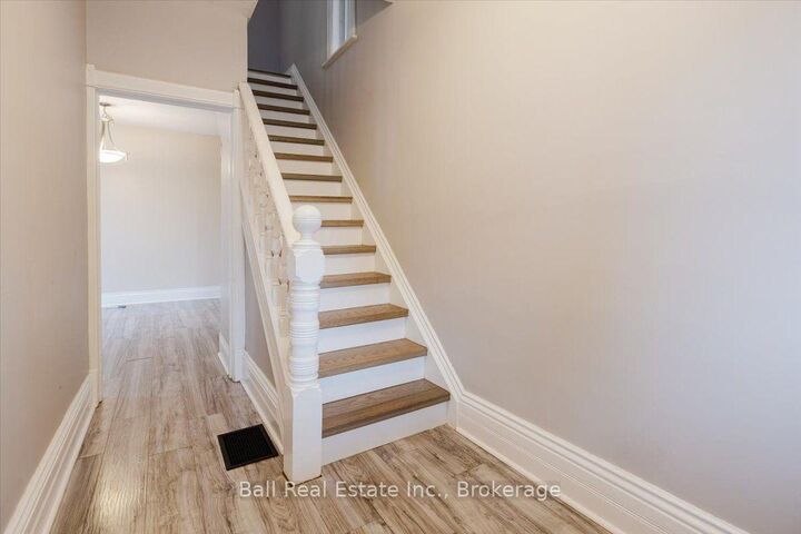 Property Photo:  47 Park Street S  ON K9J 3R6 