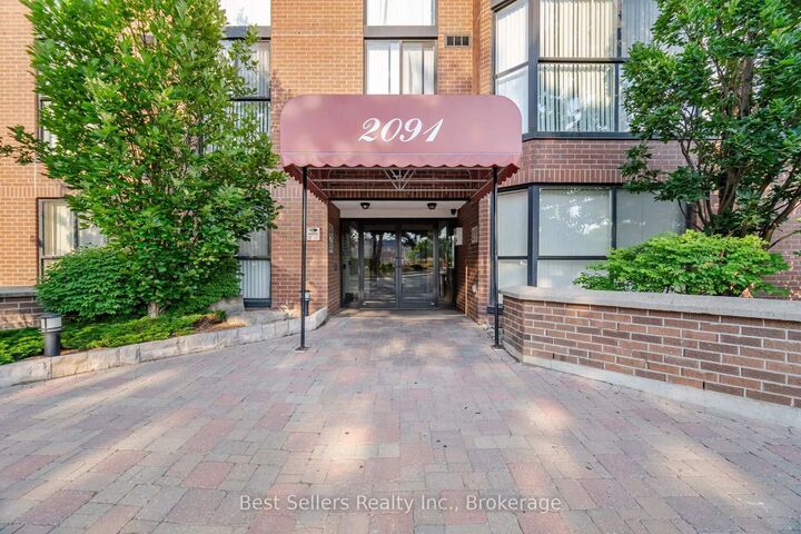 Property Photo:  2091 Hurontario Street 411  ON L5A 4E6 