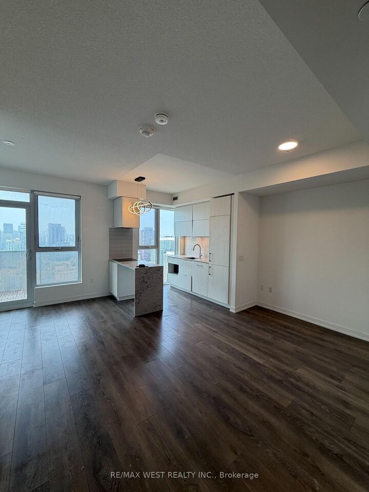 Property Photo:  20 Richardson Street 3309  ON M5A 0S6 