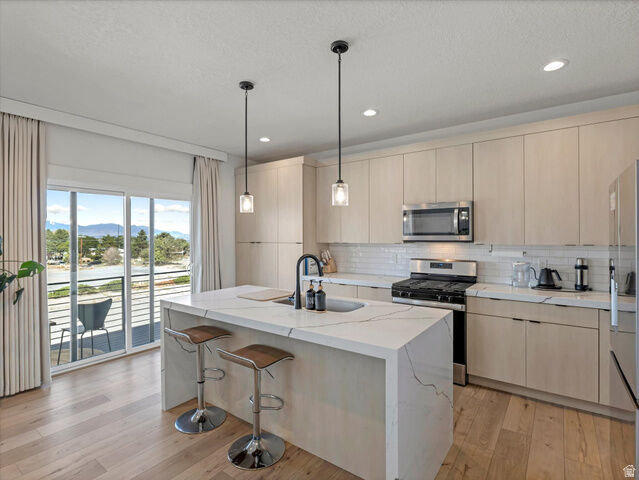 Property Photo:  10554 S Bay Meadow Dr E 2  UT 84092 