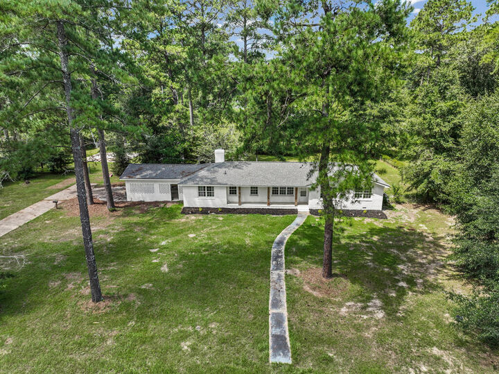 Property Photo: 2501 S Hibiscus Road GA 31705
