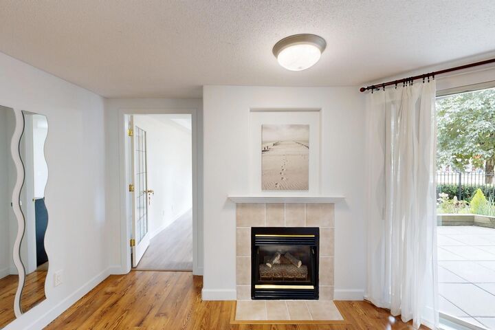 Property Photo:  211 Twelfth Street 104  BC V3M 4H4 