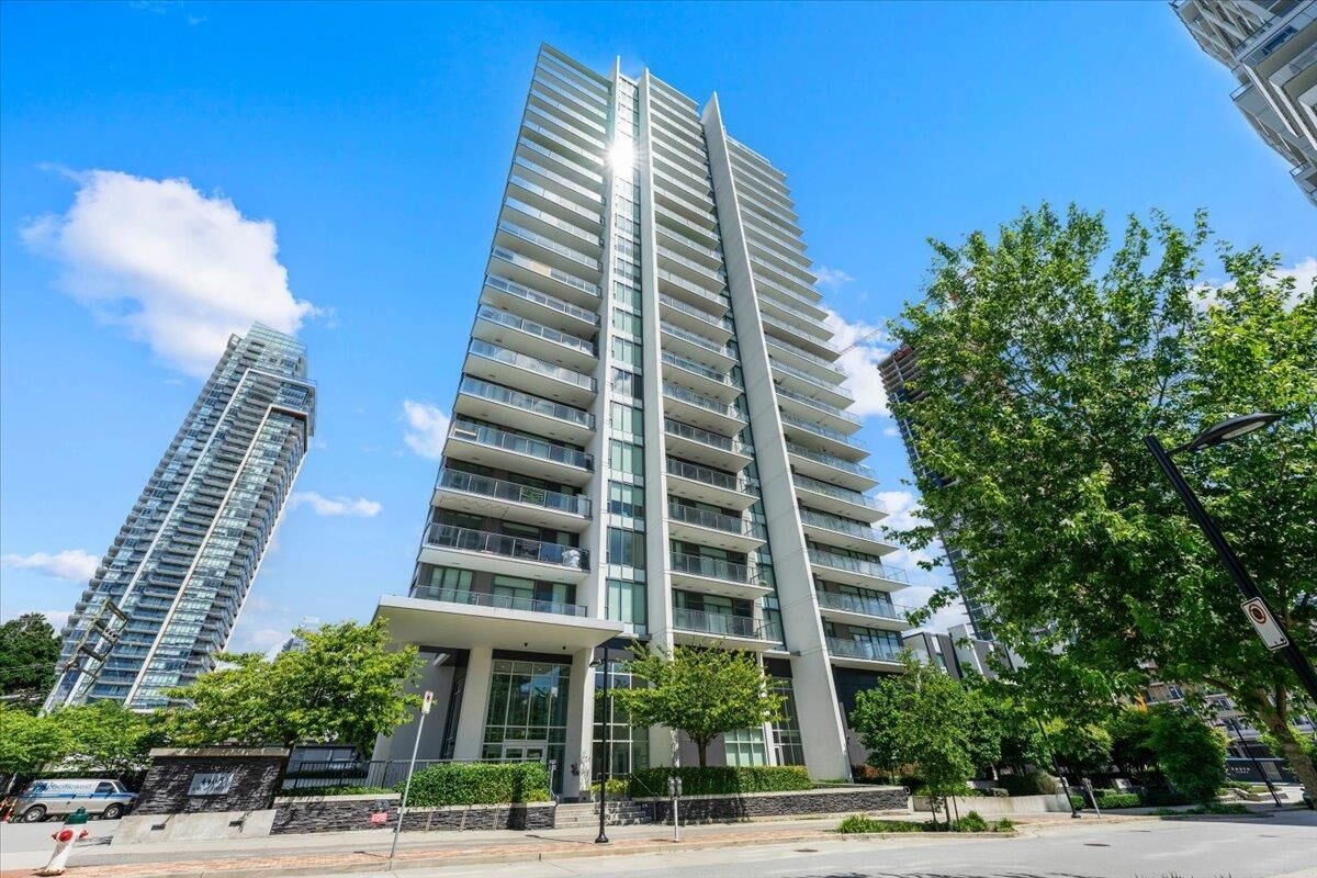 Property Photo:  4465 Juneau Street 2105  BC V5C 0L8 