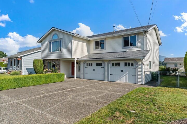 Property Photo:  45199 Stevenson Road  BC V2R 1L9 