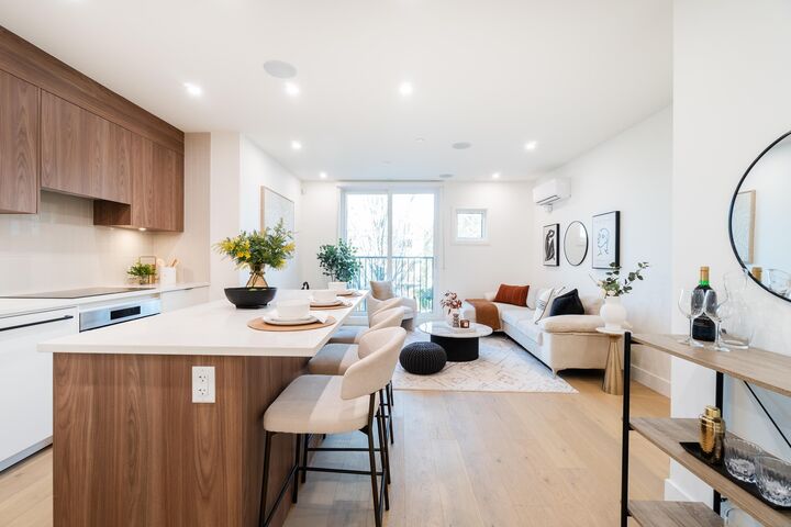 Property Photo:  1550 E 3rd Avenue 103  BC V5N 1G9 