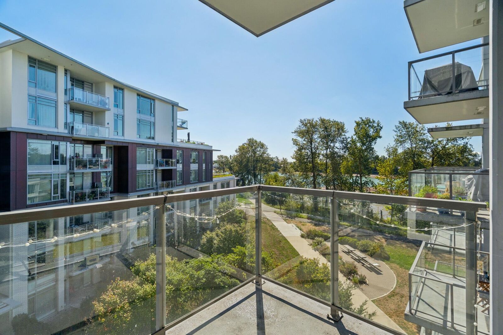 Property Photo: 3168 Riverwalk Avenue 503 BC V5S 0B8