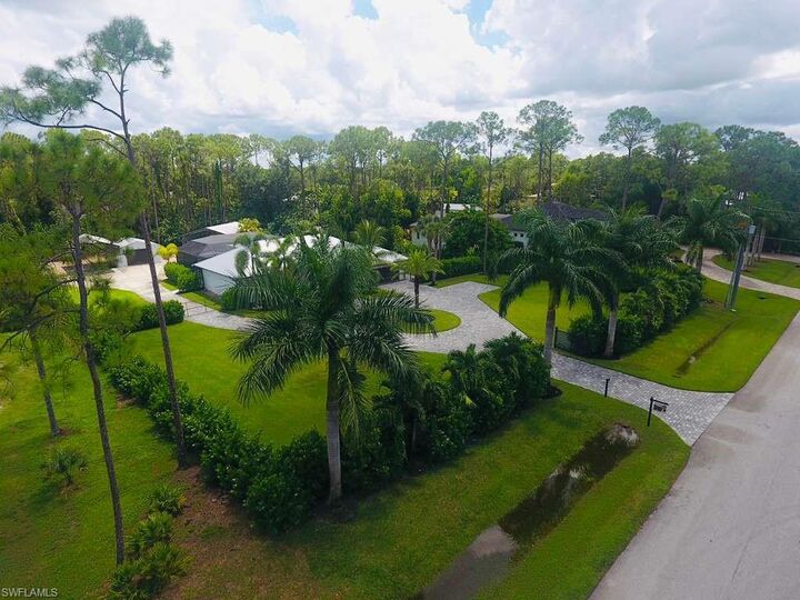 Property Photo:  25211 Pinson Dr  FL 34135 
