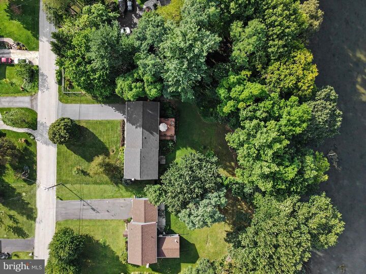 Property Photo:  819 Meadow Lane  PA 17011 