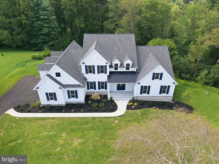Property Photo: 102 Knoxlyn Farm Drive A PA 19348