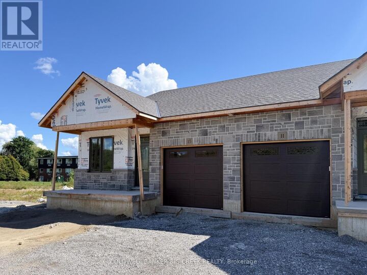 Property Photo:  11 Boer Drive  ON N3Y 0H6 