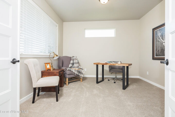 Property Photo:  1202 E Walton Ct  ID 83854 