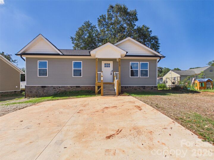 Property Photo: 210 22nd Avenue Place NE NC 28601