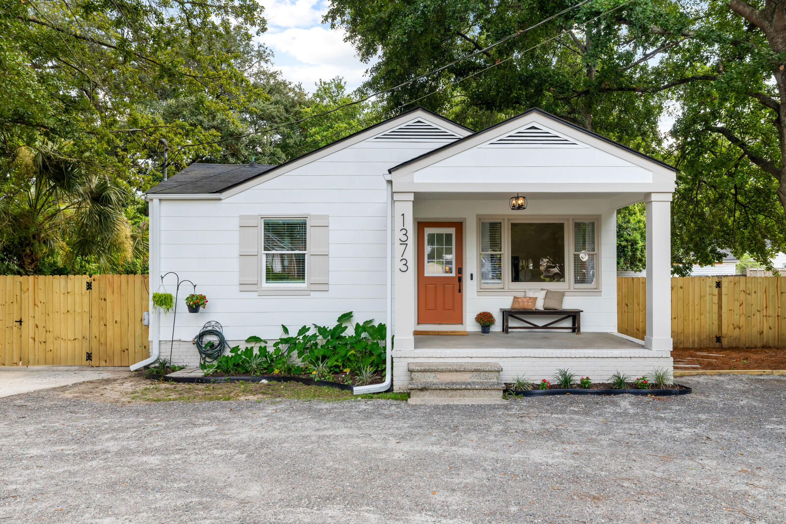 Property Photo: 1373 Sumner Avenue SC 29406