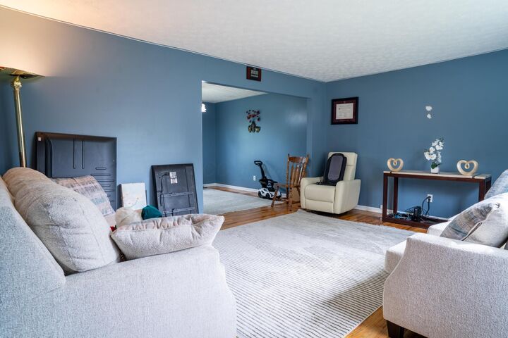 Property Photo: 6272 Skywae Drive OH 43229