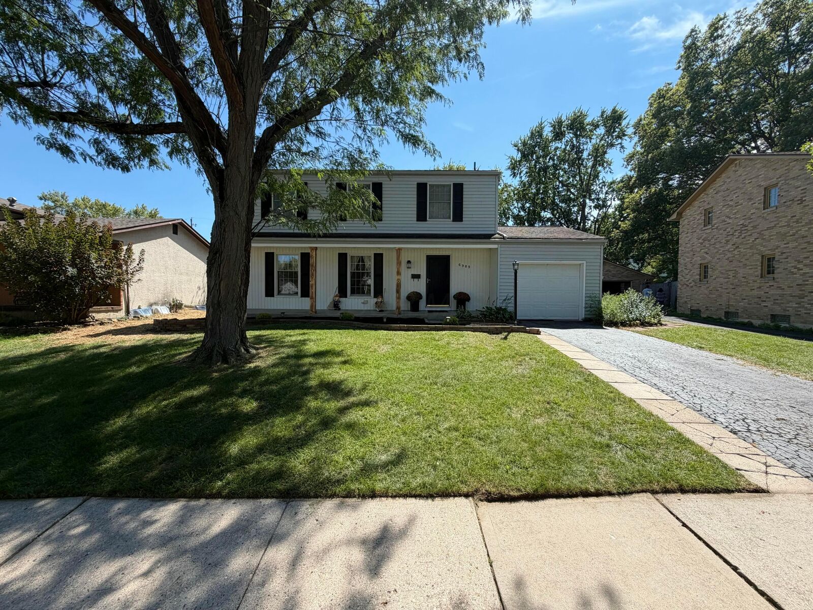 Property Photo: 6909 Ardelle Drive OH 43068