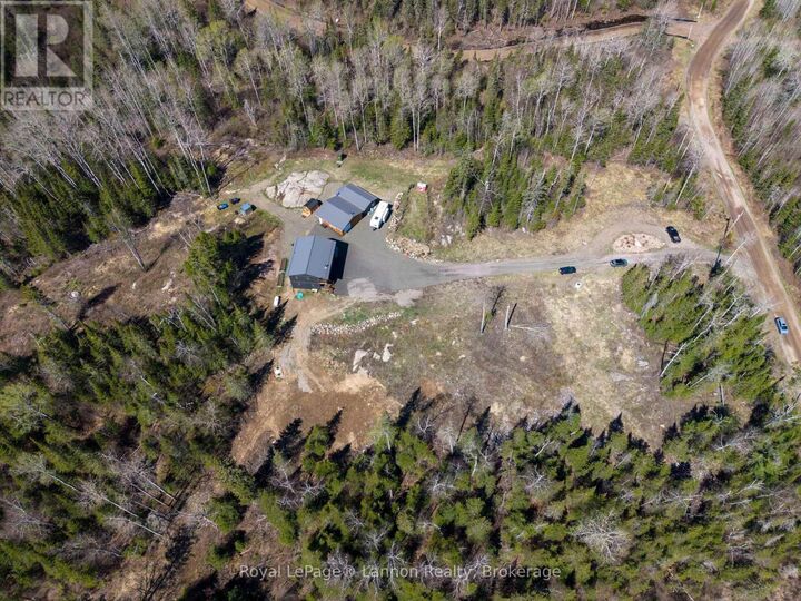 Property Photo: 1035 Peterson Road ON P7G 0P1