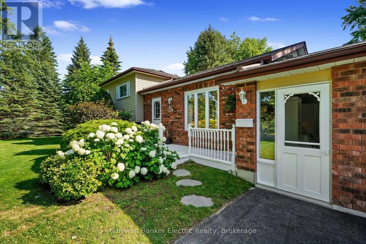 Property Photo:  117 Pinecrest Avenue  ON K0L 2G0 