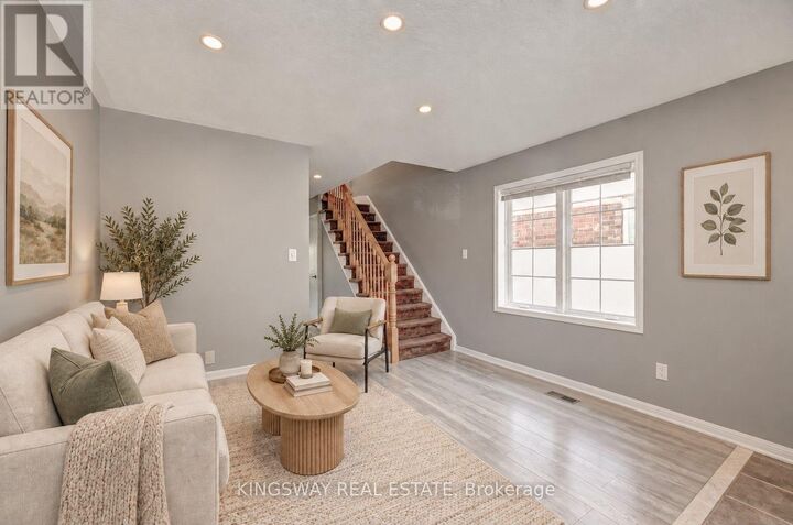 Property Photo:  103 Blackbird Circle  ON N3C 0A9 