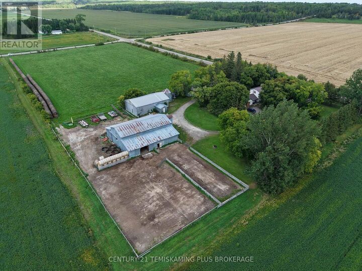 Photo de la propriété: 138300 Peters Road ON P0J 1P0