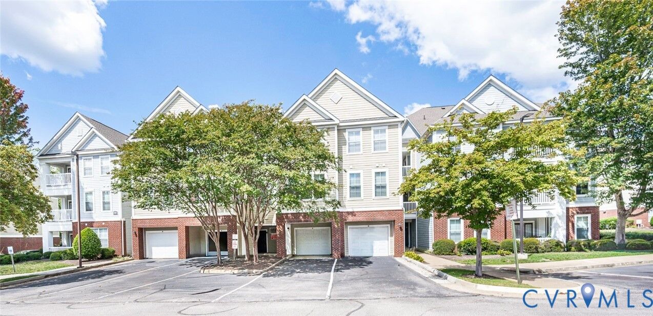 Property Photo:  704 Bristol Village Drive 104  VA 23114 