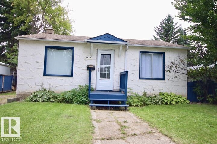 Property Photo:  3639 109 Avenue NW  AB T5W 0G6 