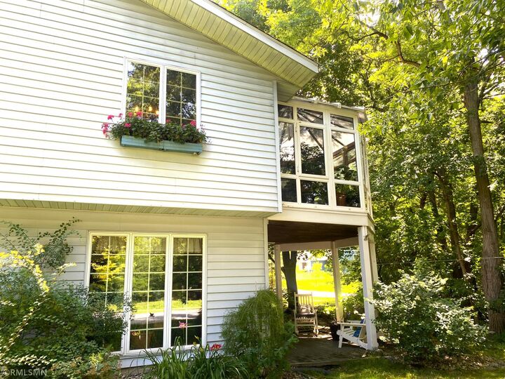 Property Photo:  1713 Siewert Street  MN 55066 