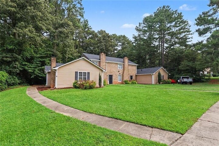 Property Photo:  2623 Dorian Drive SW Unit A  GA 30078 