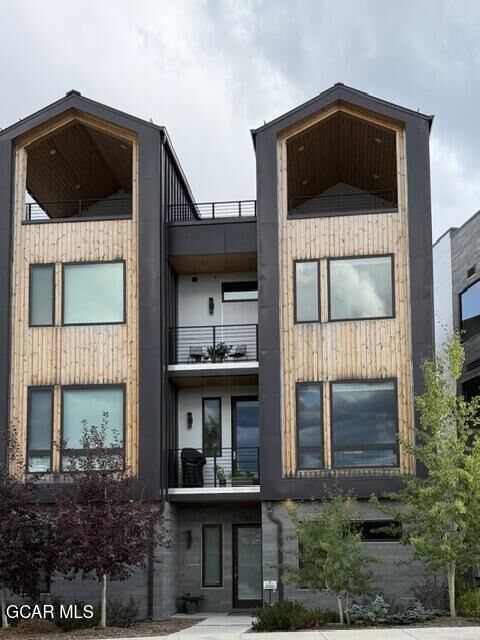 Property Photo:  86 Rendezvous Way  CO 80482 