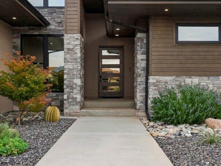 Property Photo:  2189 Mescalero Avenue  CO 81507 