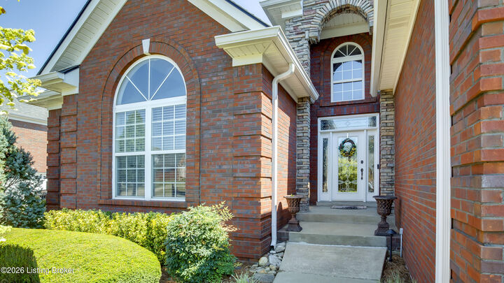 Property Photo: 8304 Old Toll Rd KY 40291