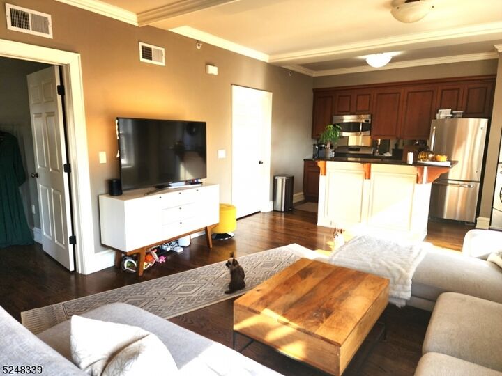 Property Photo: 12 Elm St 2B NJ 07960