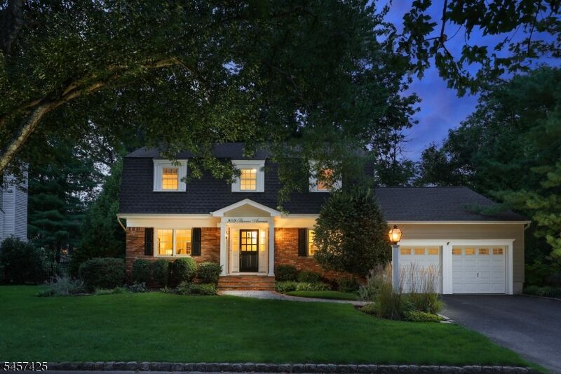 Property Photo:  909 Stevens Avenue  NJ 07090 