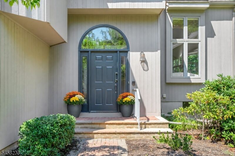 Property Photo:  36 Robinhood Dr  NJ 07046 