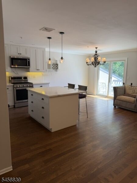 Property Photo: 19 Paris Circle 19 NJ 07052