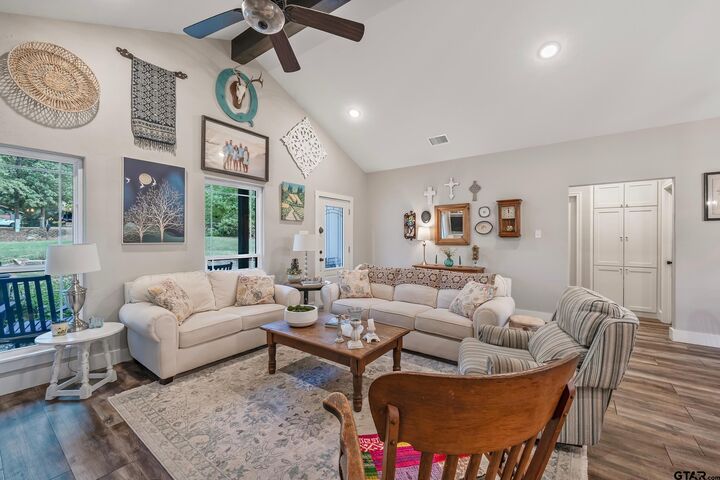 Property Photo:  186 Pleasant Hill Ln  TX 75765 