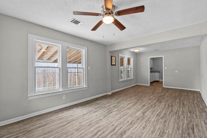Property Photo:  5103 New Orleans Street  TX 77020 