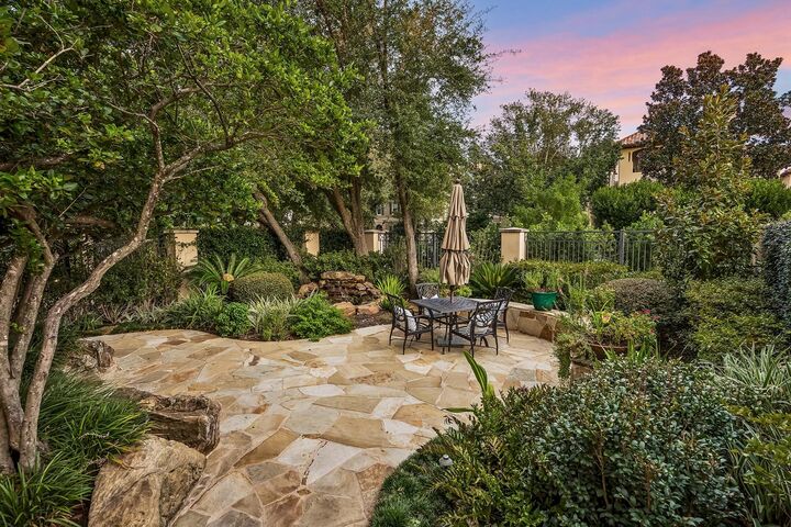 Property Photo:  5034 Tangle Lane  TX 77056 