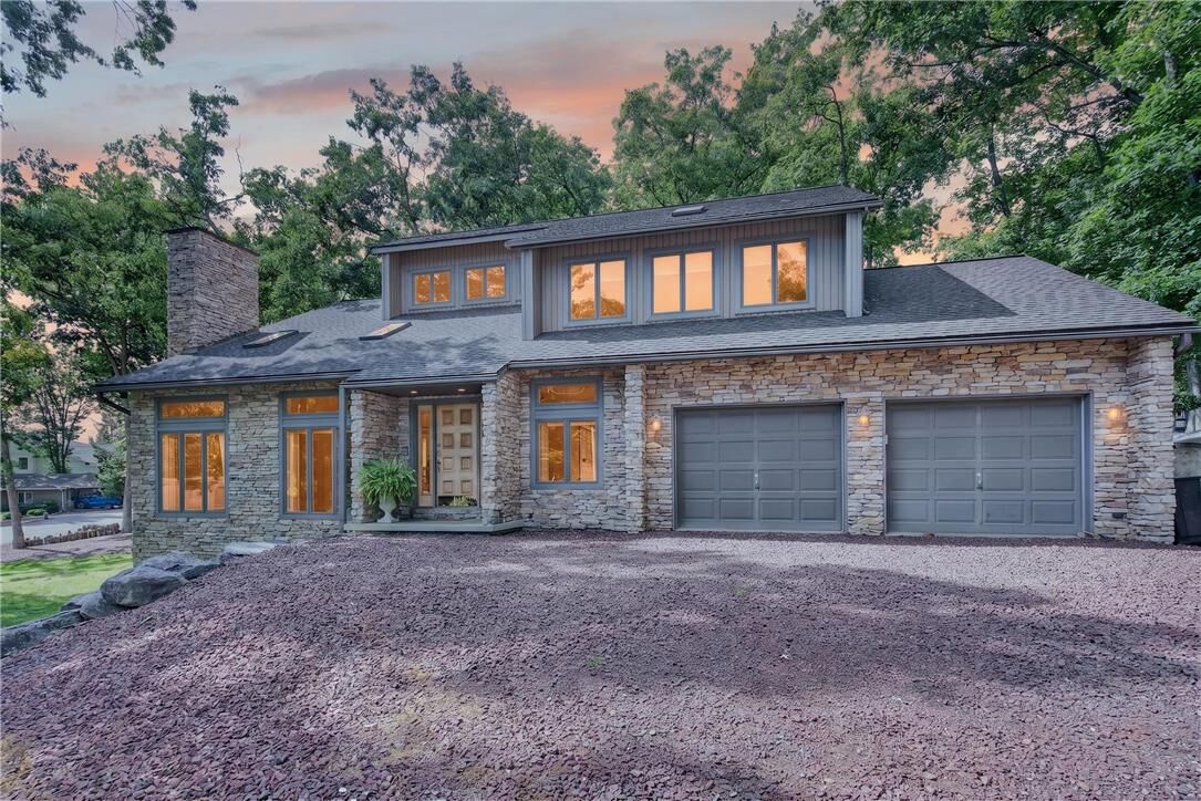 Property Photo:  33 Oak Court  PA 18240 
