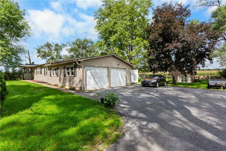 Property Photo:  6251 Locust Road  PA 18014 